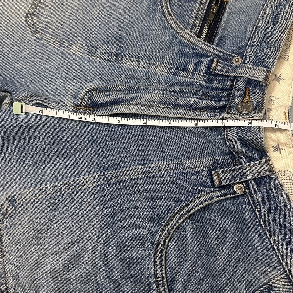 Squeeze Low Rise Baggy Jeans - Picture 6 of 6